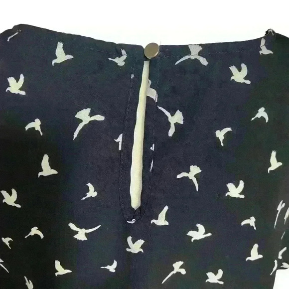 Sweet Rain Dress. Pullover Size Medium Blue with White Bird Design - Picture 6 of 11